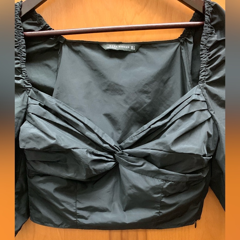 ✨4 for $20✨ Zara Elegant Black Twist Front Blouse